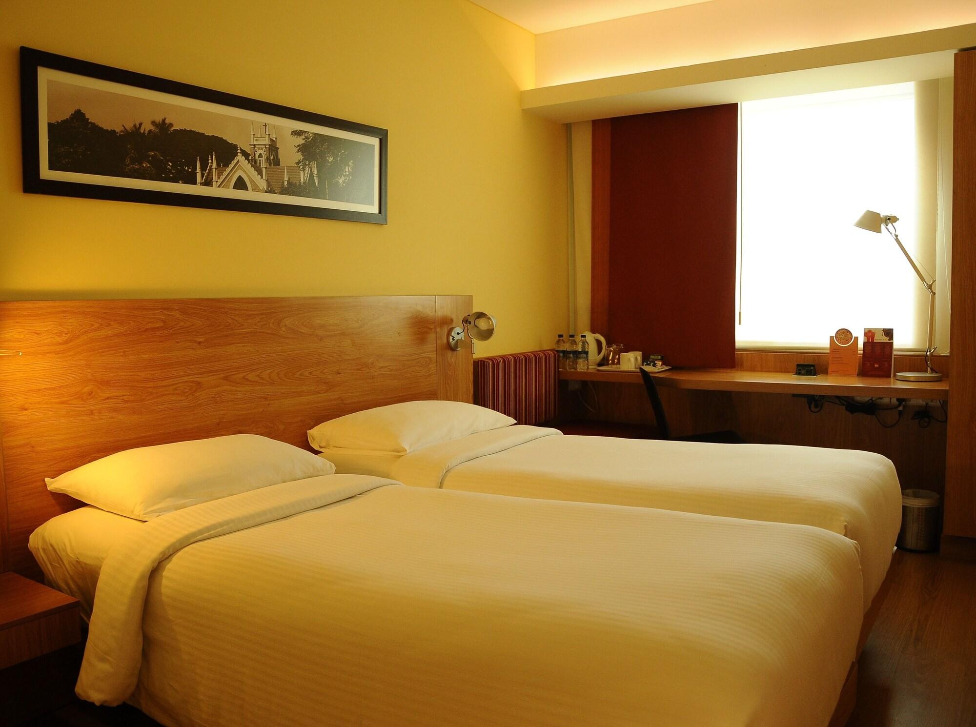 Готель Ibis Bengaluru Outer Ring Road Екстер'єр фото